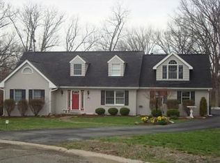 2409 Bevington Ln, Hamilton, OH 45013
