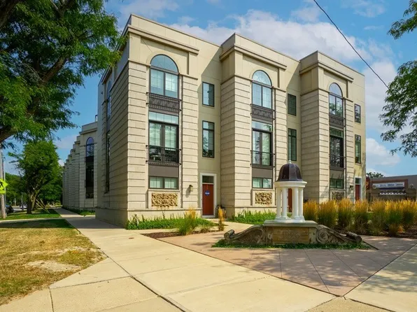 11607 Lake Ave, Cleveland, OH 44102