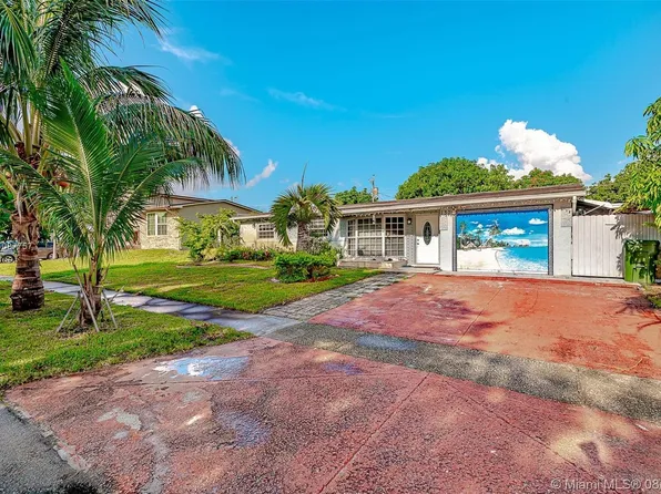 130 NW 72nd Way, Hollywood, FL 33024