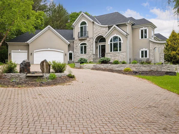 17032 Valley Dr NW, Andover, MN 55304