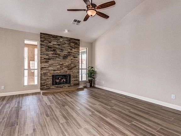 4th image of 10625 E Champagne Dr