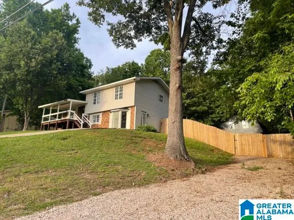 208 Southmoor Cir, Oxford, AL 36203