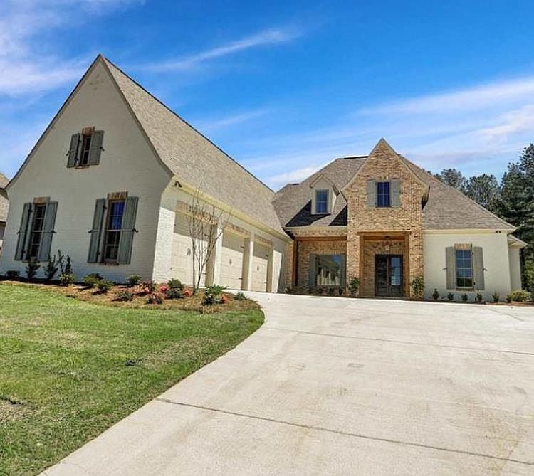 1st image of 519 Fazio Dr