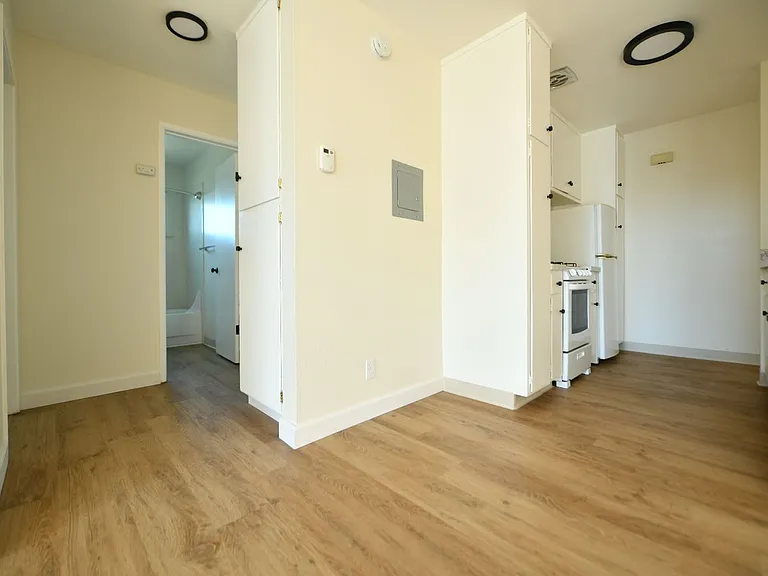 2418 Dwight Way — Photo 6