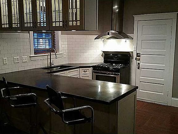 2nd image of 940 Gates Ave #1C