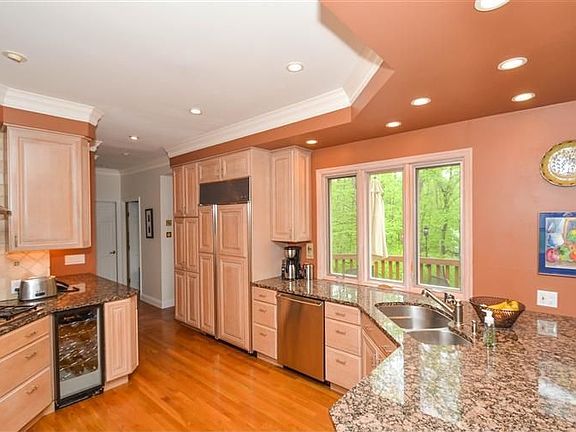 4th image of 3064 Williams Creek Dr