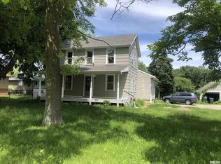 1121 Springfield Rd, East Peoria, IL 61611