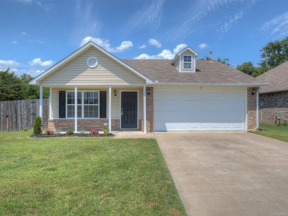 2nd image of 3 E Fairlane Ct