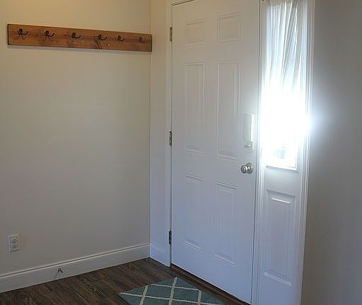 2nd image of 205 Canterberry Pl