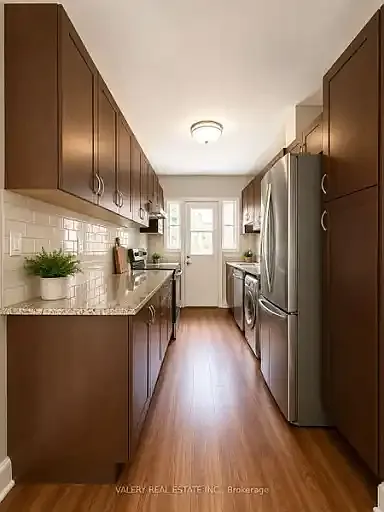 1365 Bayview Ave #1A — Photo 7