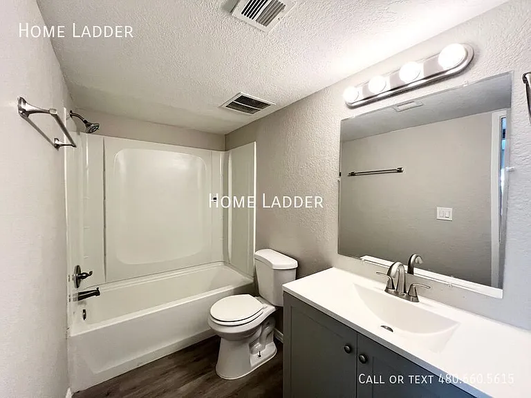 4959 S Park Ave #104 — Photo 14