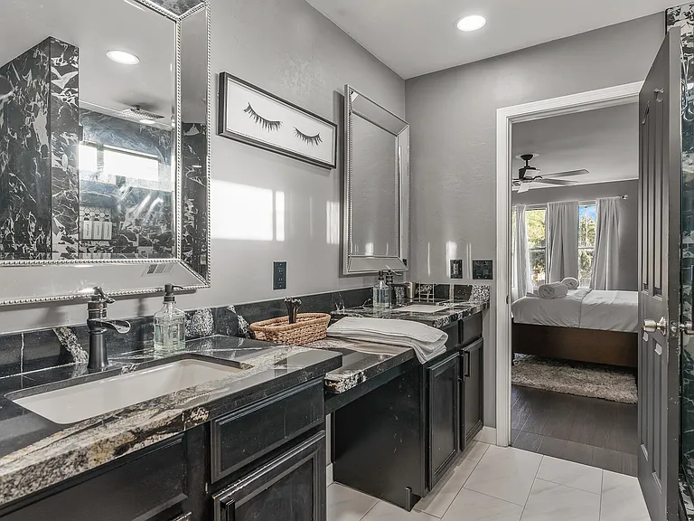 12222 W Hopi St — Photo 37