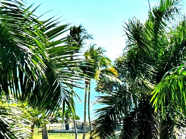 488 NE 18th St, Miami, FL