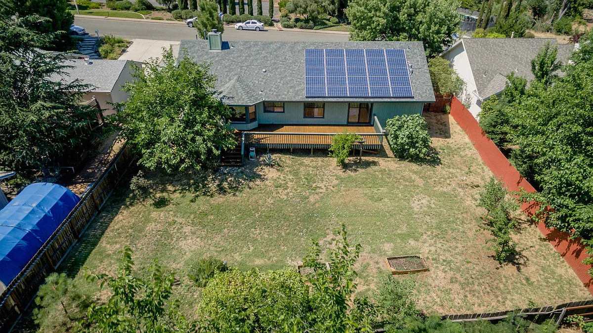 3015 Foothill Blvd photo 1