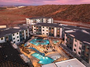 226 N Cliff Side Dr #304, Hurricane, UT 84737