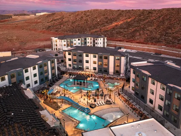 226 N Cliff Side Dr #304, Hurricane, UT 84737