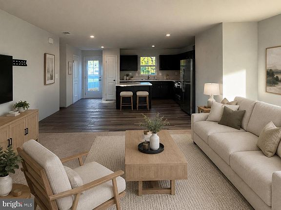 3rd image of 110 Mariners Way