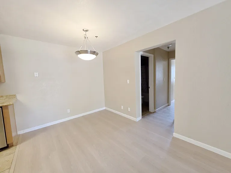 880 E Fremont Ave #301 — Photo 8