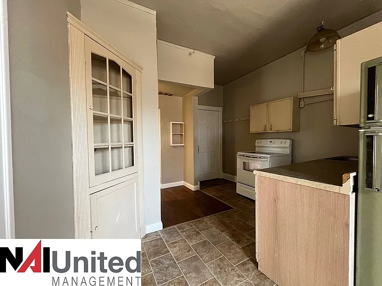 1524 Grandview Blvd — Photo 5