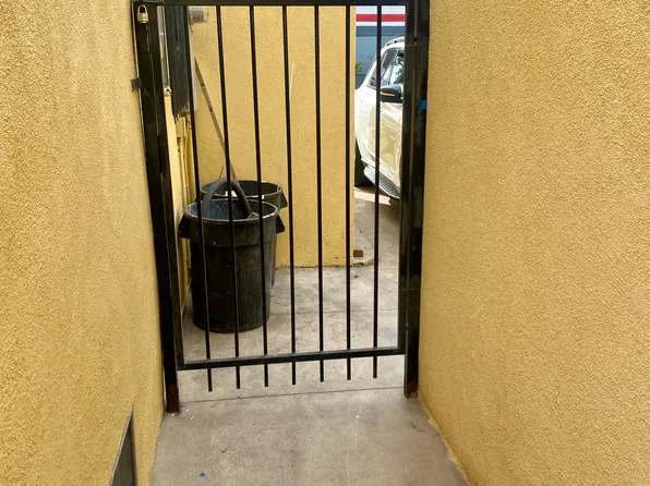 8123 Long Beach Blvd #3, South Gate, CA 90280