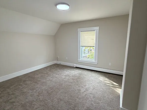 12 West St #A, Concord, NH 03301