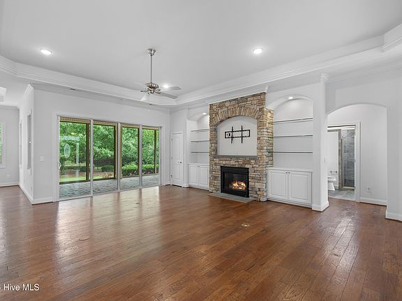 5th image of 3826 Grand Willow Circle
