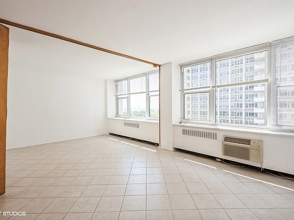3rd image of 4250 N Marine Dr APT 1225