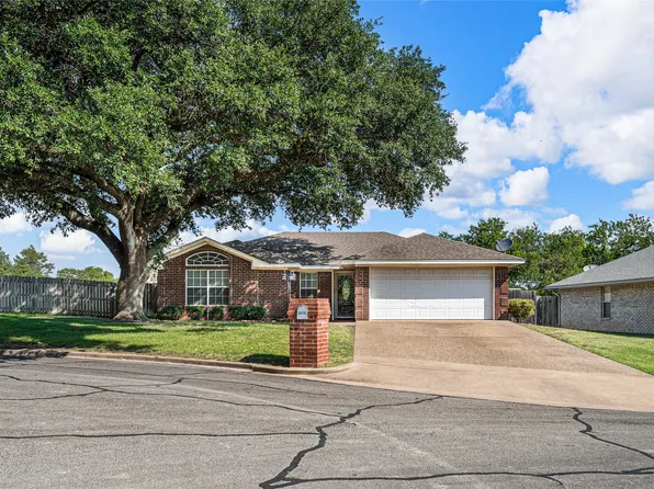 9519 Reno Dr, Woodway, TX 76712