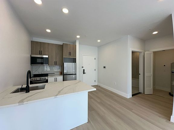 3rd image of 311 Forrest St #22E