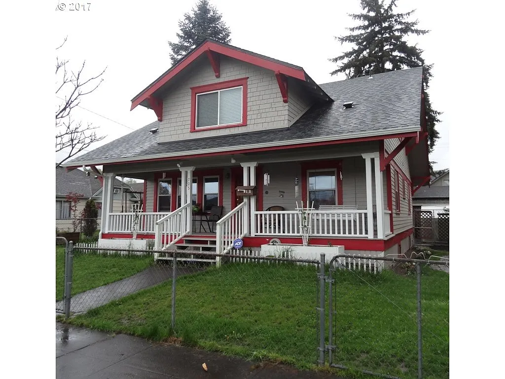 705 S 3rd Ave photo 1