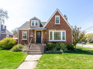 2767 W 95th Pl, Evergreen Park, IL
