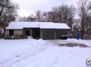 6333 SW 32nd St, Topeka, KS 66614