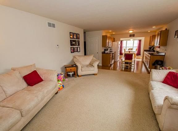 3rd image of 1407 Slater Dr