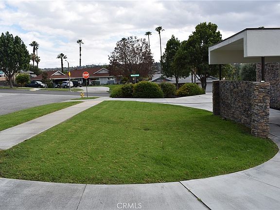 3rd image of 1156 Lyndhurst Dr