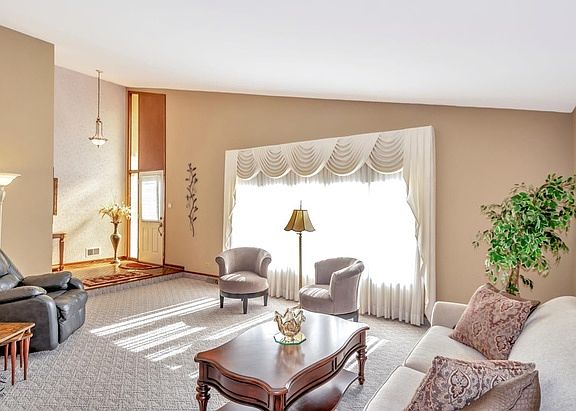 5th image of 12936 McVicker Ave