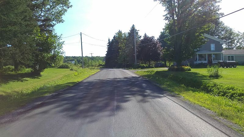 2nd image of 514 Joslin Hill Rd