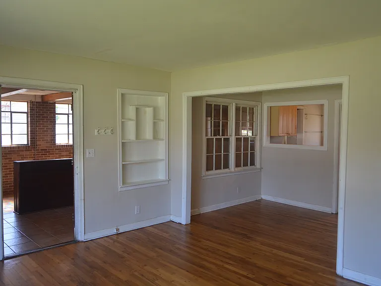 1371 Dorothy Dr — Photo 5
