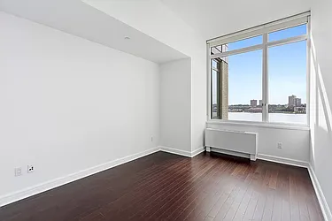 Rented by Yin Li Burnett, LREB
