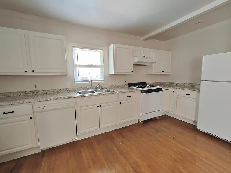 3440 Milton Ave #B — Photo 4