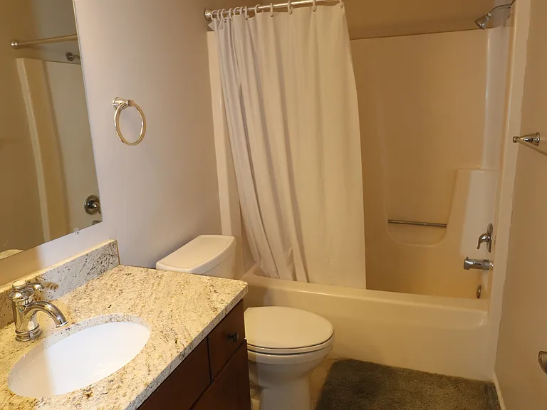 1111.5 S Chimney Hill Dr — Photo 16