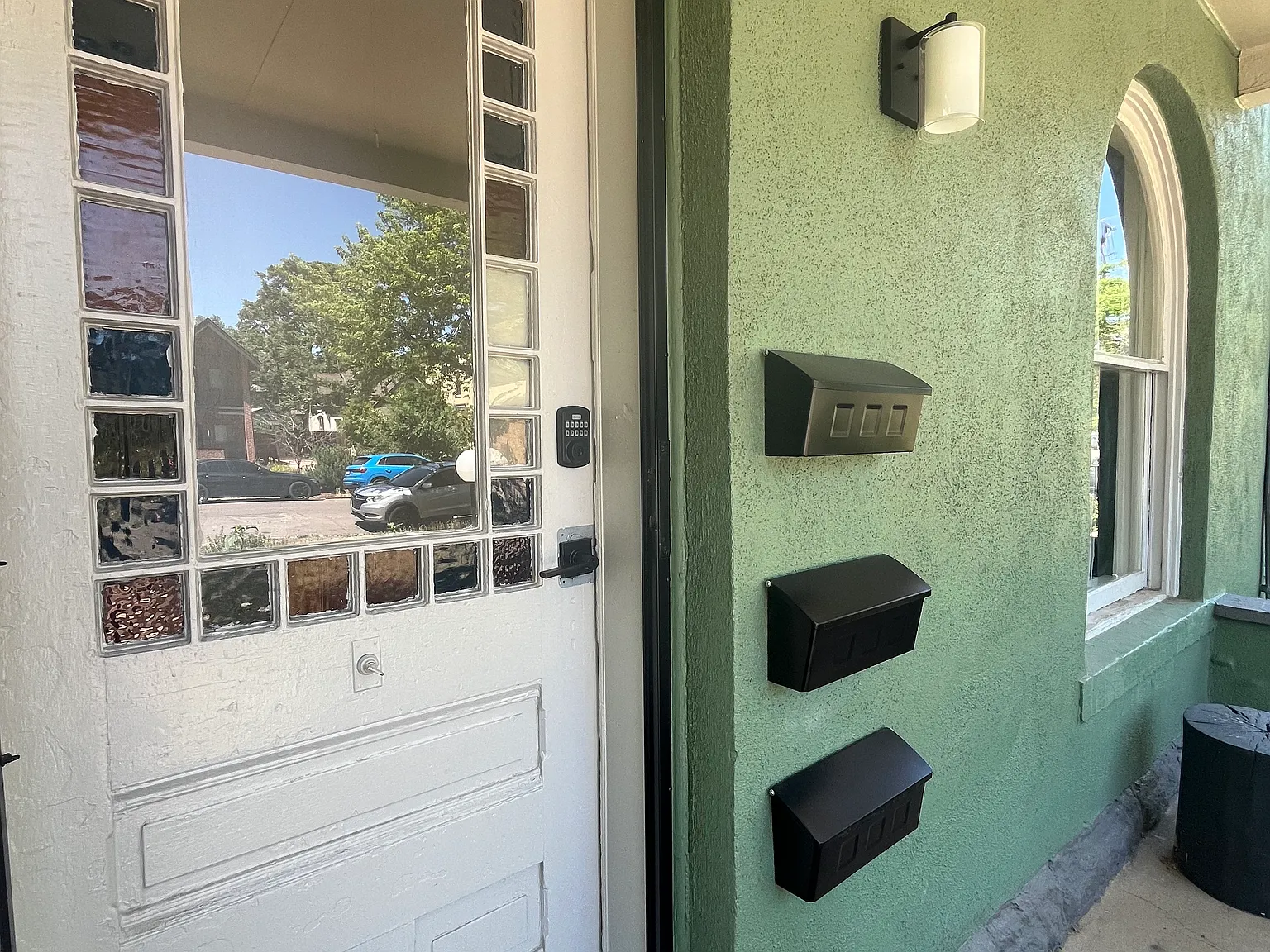 1 bed, 750 sqft, $2,300 — Photo 2