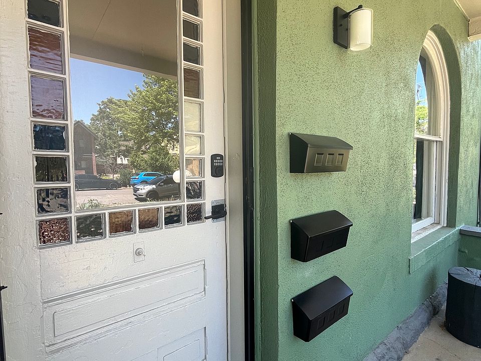 1st image of 25 S Grant St #1