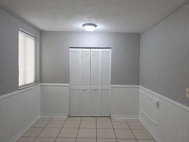 1111 Ocean Shore Blvd #B — Photo 8