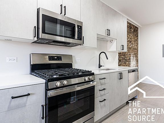 4th image of 6341 N Wayne Ave #3N