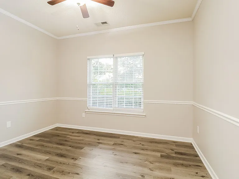 15541 Dehavilland Dr — Photo 15