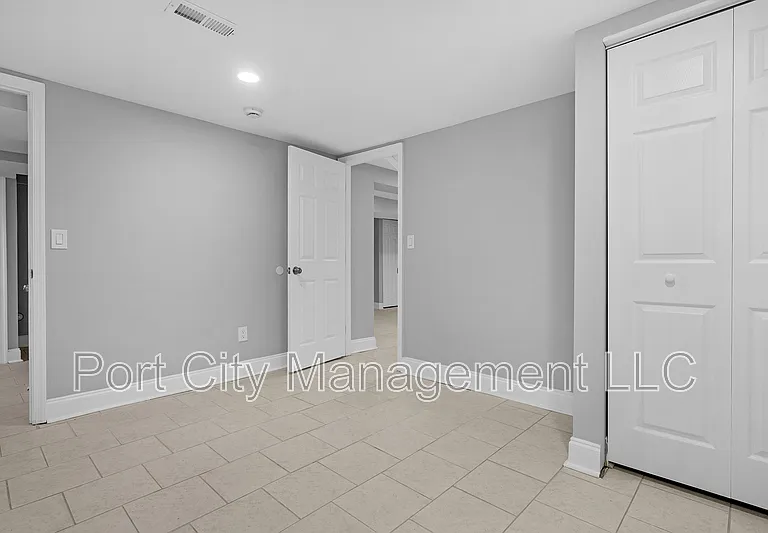 4902 Gilray Dr — Photo 12