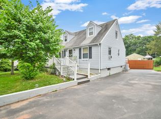 177 Parkview St, Meriden, CT 06451