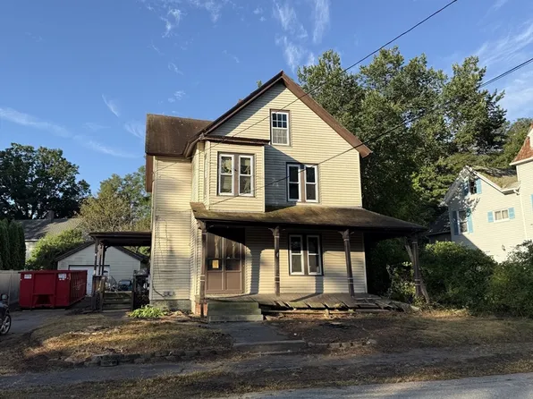 38 Elm St, Warren, MA 01083