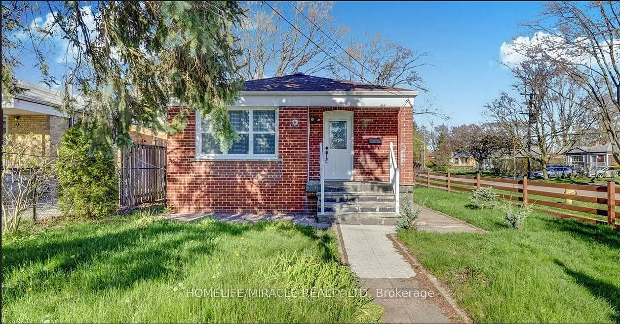 3 bed, $2,400 — Photo 1