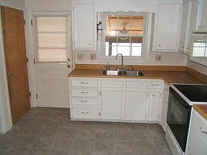 2nd image of 5833 Plantation Cir
